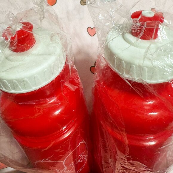 RARE Sanrio 50th Red Plastic Sports Water Bottles - Picture 6 of 6